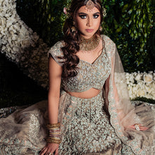 Load image into Gallery viewer, Bridal Gowns 3